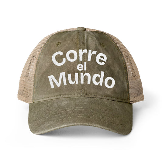 Correr el Mundo - Spanish - Trucker Hat | Vintage Embroidered Fitness Travel Cap | Global Fitness Co.