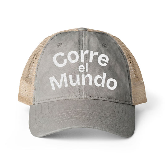 Correr el Mundo - Spanish - Trucker Hat | Vintage Embroidered Fitness Travel Cap | Global Fitness Co.
